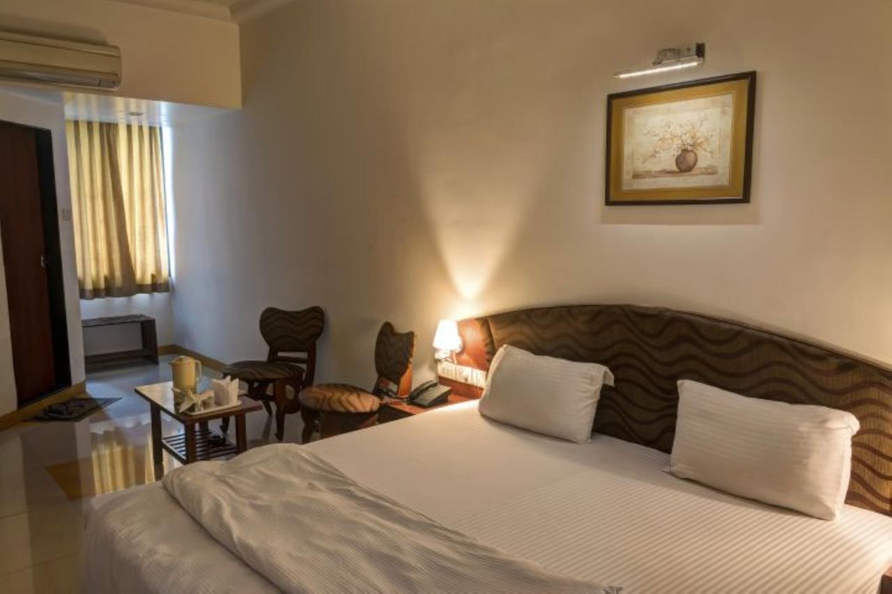 Blue Diamond The Hotel Korba Exterior foto